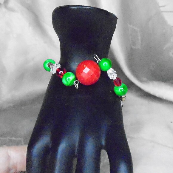 Holiday Bracelet NEW DESIGN! Christmas Jewelry OOAK Xmas Bangle - Picture 7 of 12